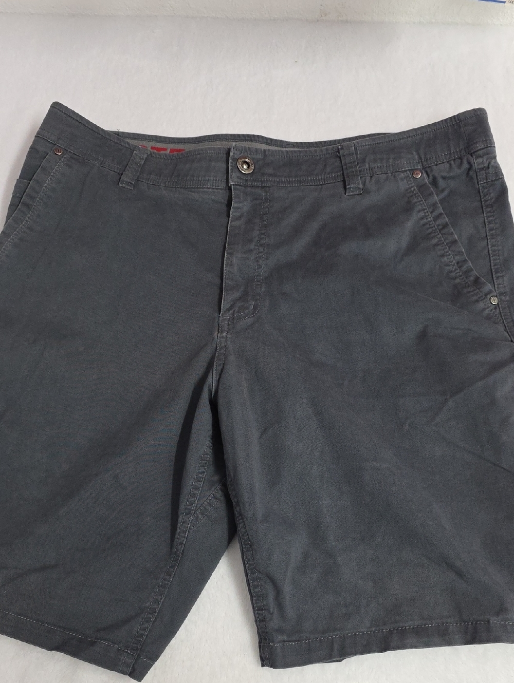 Swiss Tech Grey Performance  Shorts Size 36
